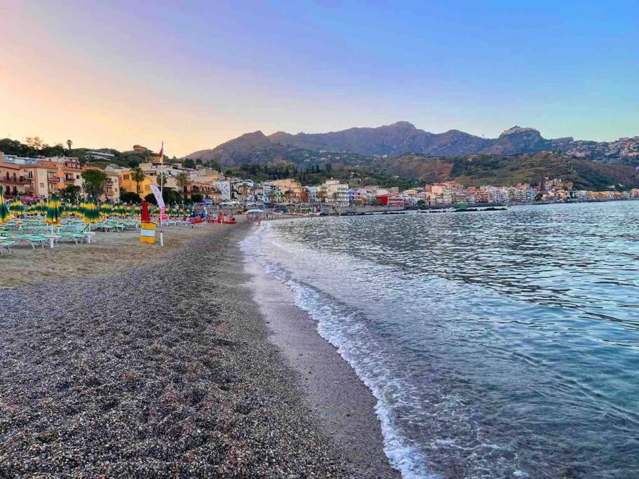 Casa Vacanza Giardini Naxos Taormina Miranaxos Dış mekan fotoğraf