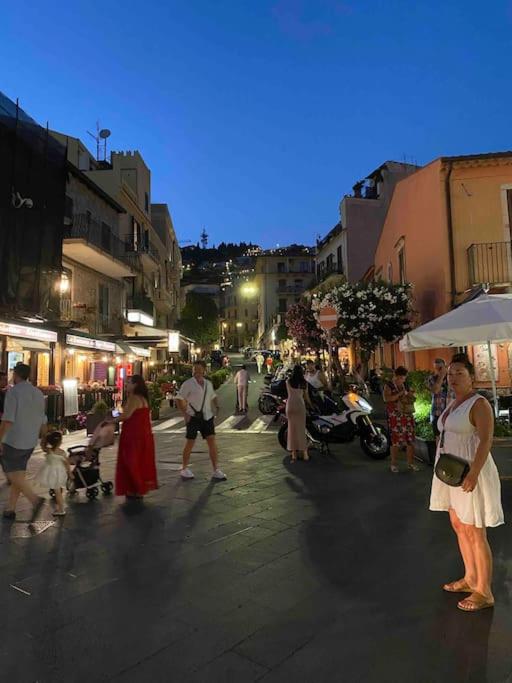 Casa Vacanza Giardini Naxos Taormina Miranaxos Dış mekan fotoğraf