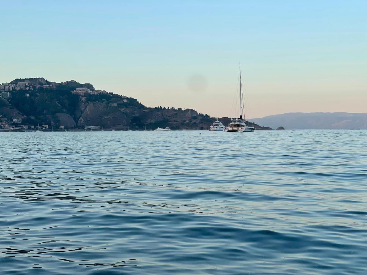 Casa Vacanza Giardini Naxos Taormina Miranaxos Dış mekan fotoğraf