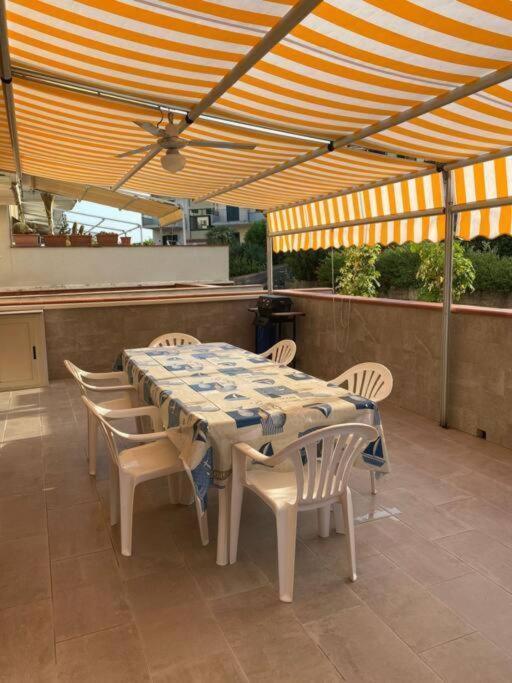 Casa Vacanza Giardini Naxos Taormina Miranaxos Dış mekan fotoğraf