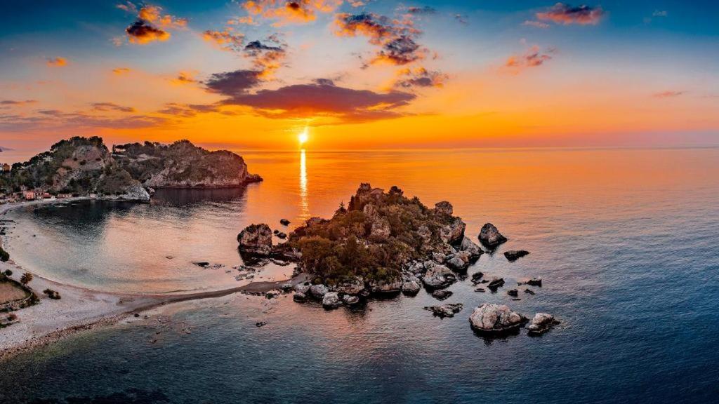 Casa Vacanza Giardini Naxos Taormina Miranaxos Dış mekan fotoğraf
